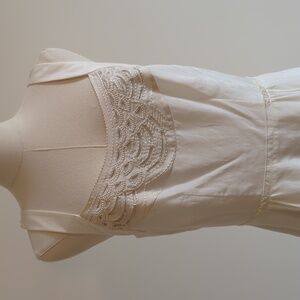 Banana Republic size 6 ivory dress with stitch detailing